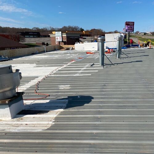 flat commercial roofing system